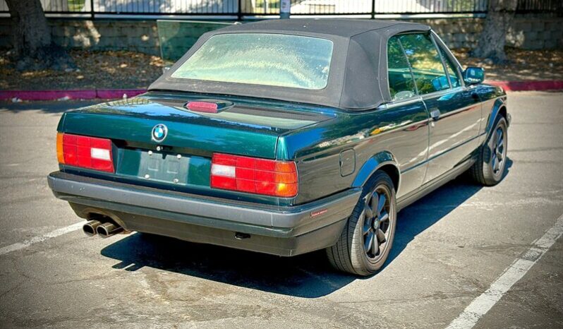 BMW 3-Series 325i full